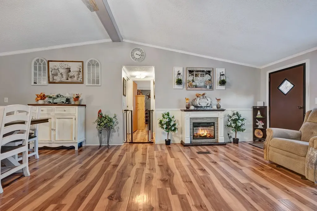 944 Deason Road Dickson TN 37055