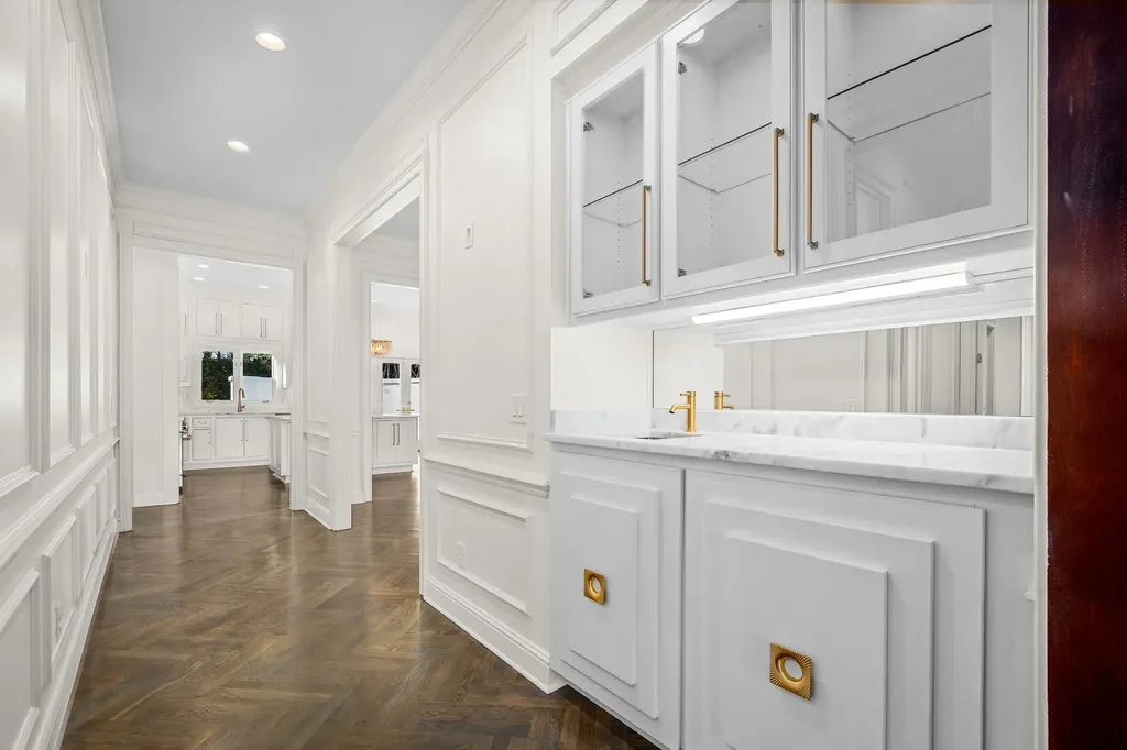 135 Abbottsford Nashville TN 37215