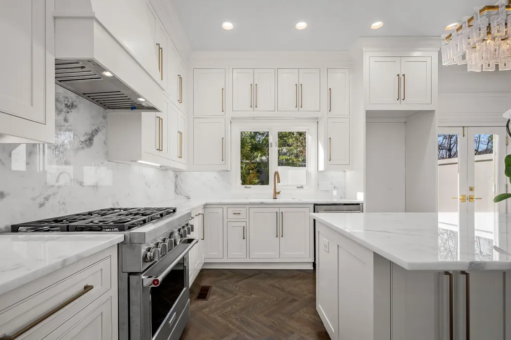 135 Abbottsford Nashville TN 37215
