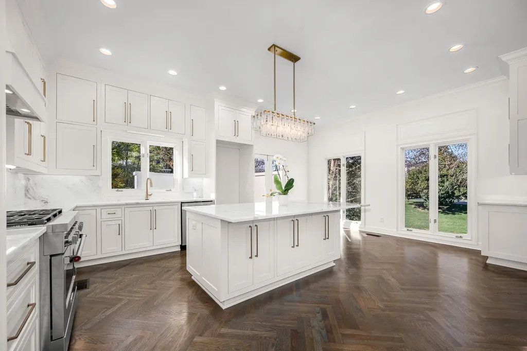 135 Abbottsford Nashville TN 37215