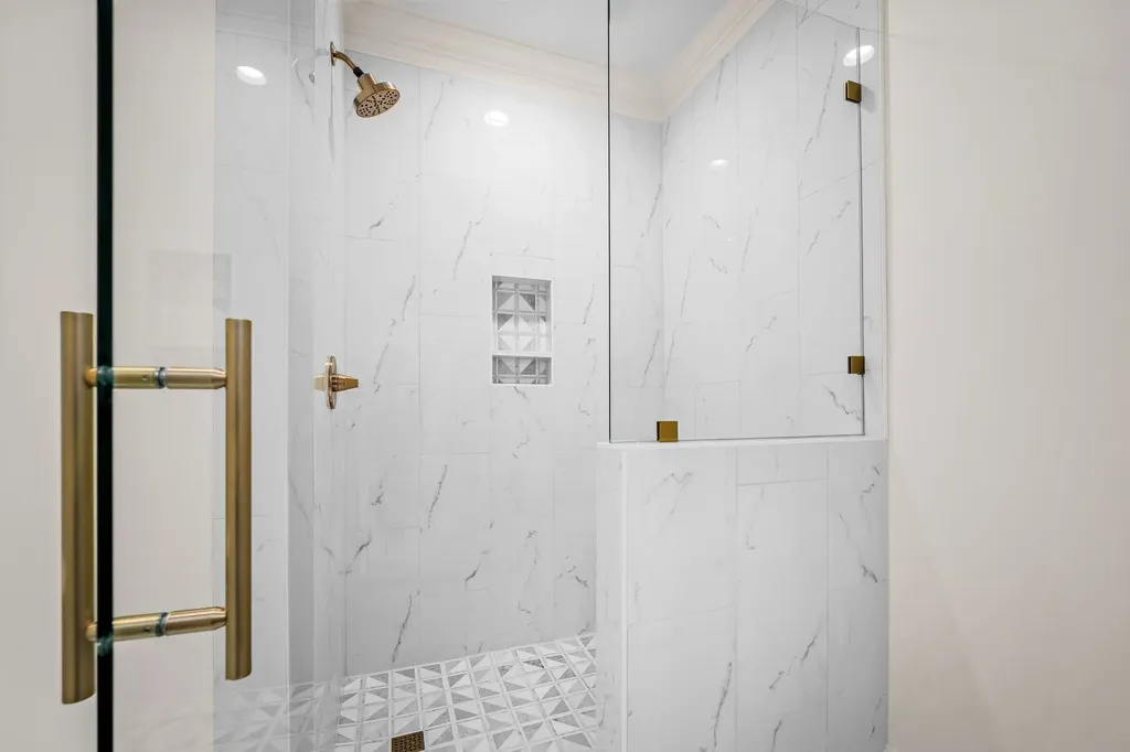 135 Abbottsford Nashville TN 37215