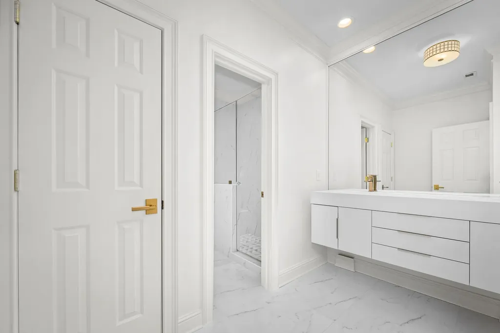 135 Abbottsford Nashville TN 37215