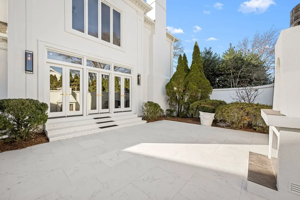 135 Abbottsford Nashville TN 37215