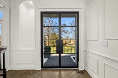 135 Abbottsford Nashville TN 37215