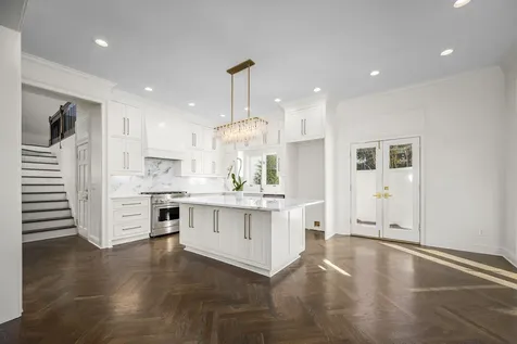 135 Abbottsford Nashville TN 37215