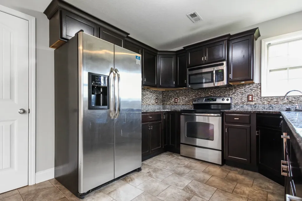 1290 Snowball Lane Clarksville TN 37042