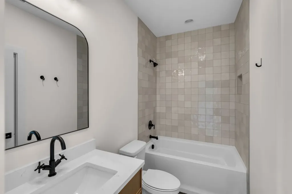 827B Delmas Avenue Nashville TN 37216