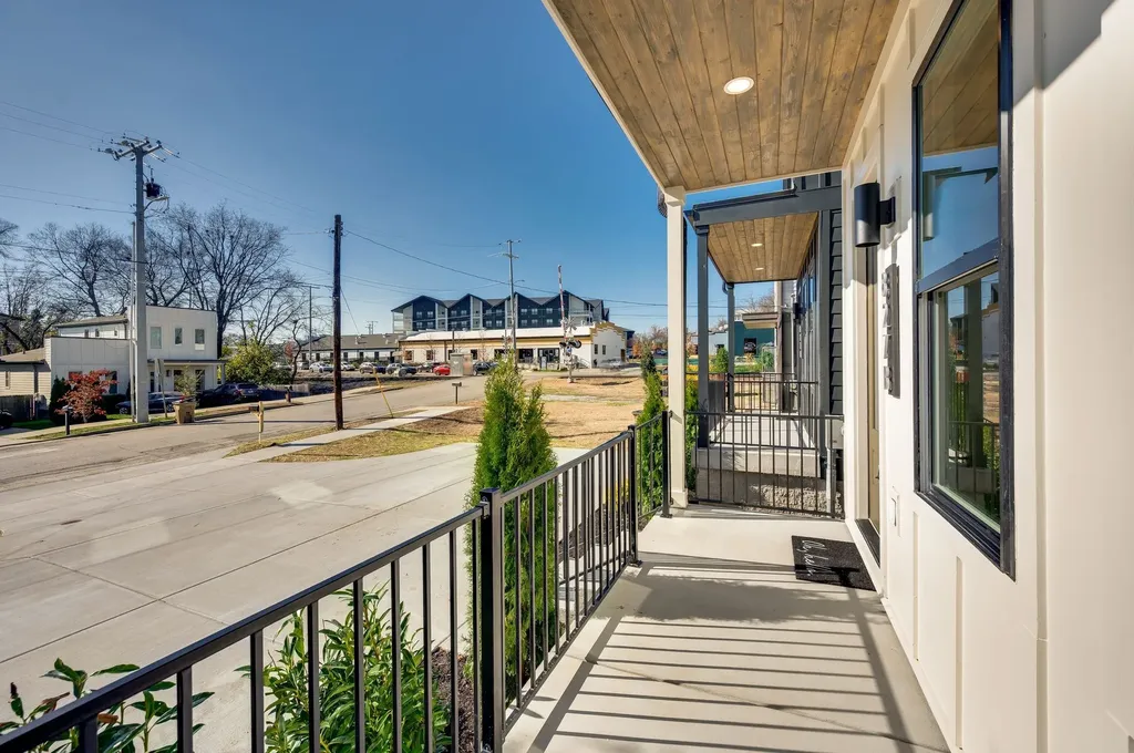 827B Delmas Avenue Nashville TN 37216