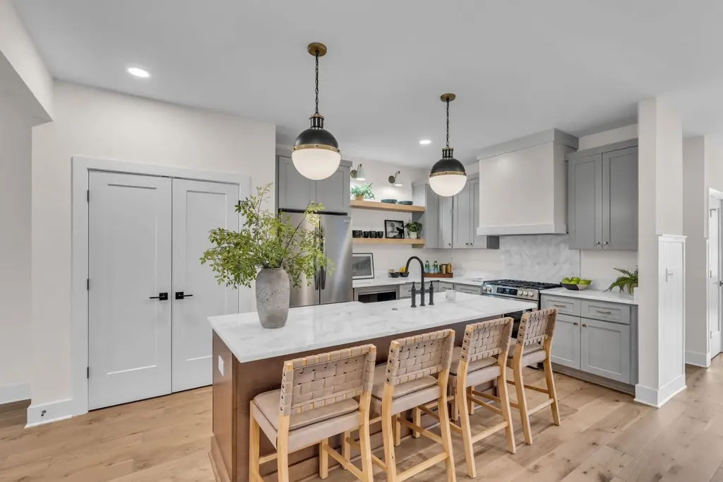 827B Delmas Avenue Nashville TN 37216