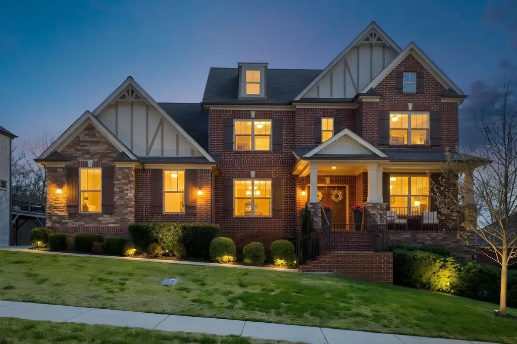 6764 Falls Ridge Lane College Grove TN 37046