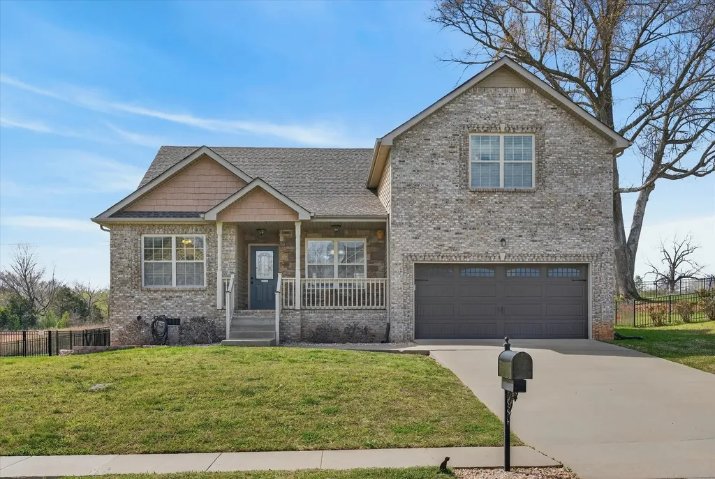 301 Ivy Bend Circle Clarksville TN 37043