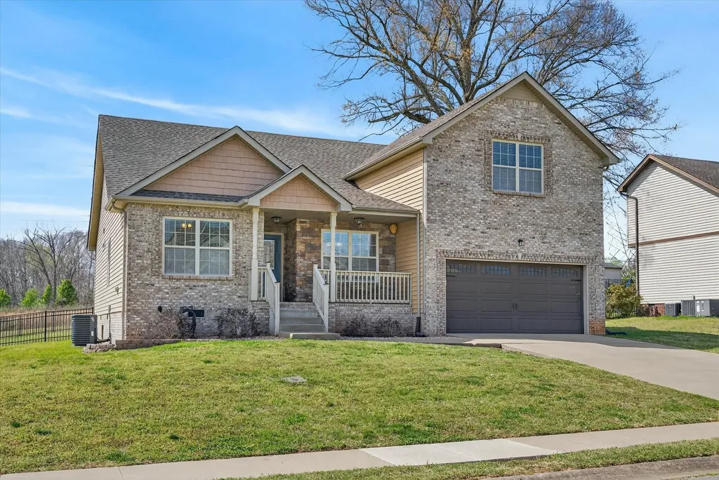 301 Ivy Bend Circle Clarksville TN 37043