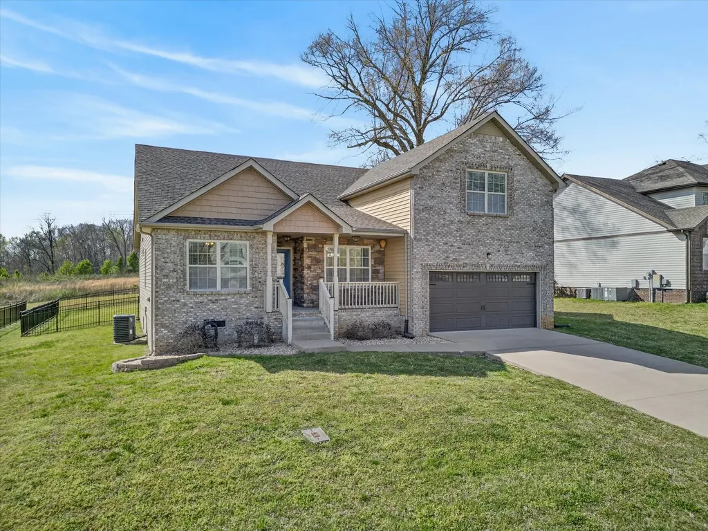 301 Ivy Bend Circle Clarksville TN 37043