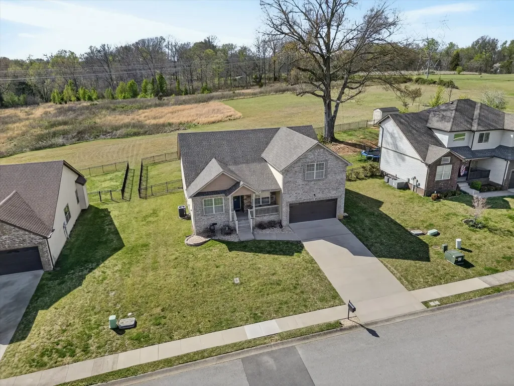 301 Ivy Bend Circle Clarksville TN 37043