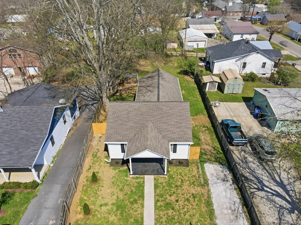 319 E 17th Street Columbia TN 38401