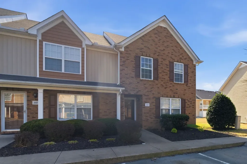 2039 Victory Gallop Lane Murfreesboro TN 37128