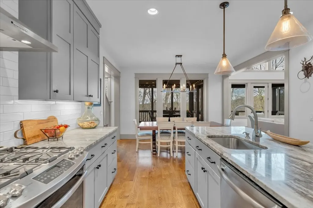 8581 Silver View Lane Silver Point TN 38582
