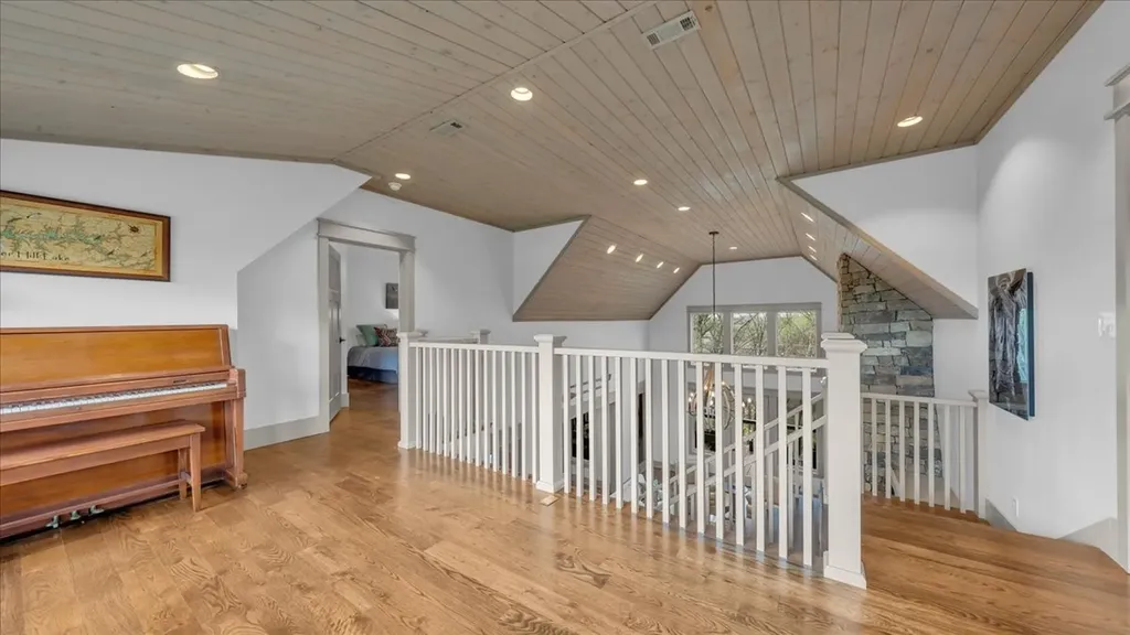 8581 Silver View Lane Silver Point TN 38582