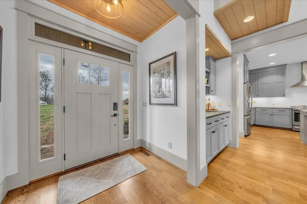 8581 Silver View Lane Silver Point TN 38582