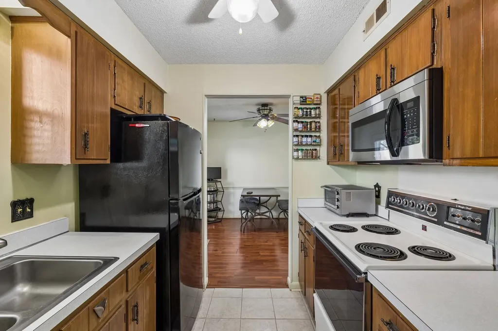 5510 Country Drive Nashville TN 37211