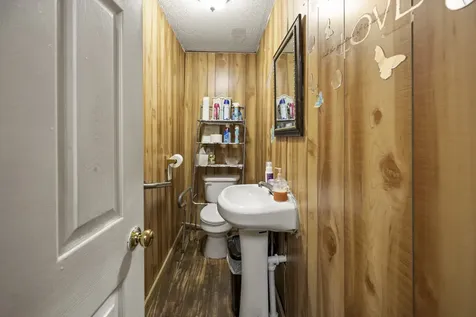 209 Hodges St, N Cowan TN 37318
