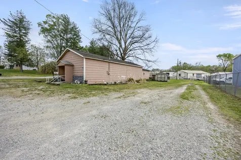209 Hodges St, N Cowan TN 37318