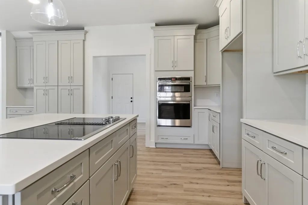 2401 Grover Street Nashville TN 37207