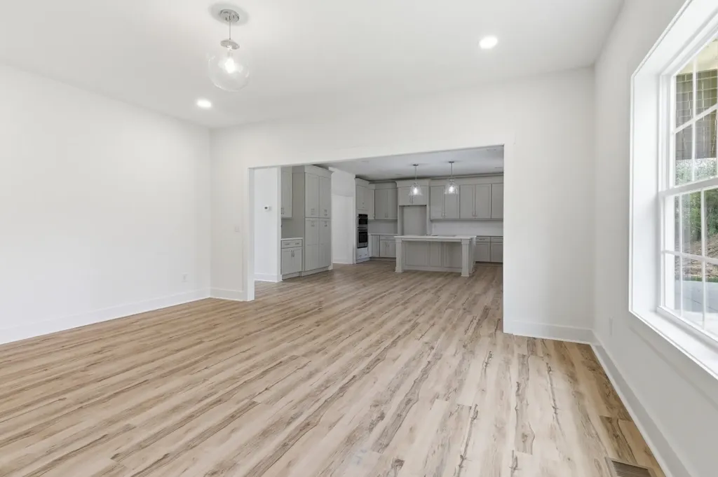 2401 Grover Street Nashville TN 37207