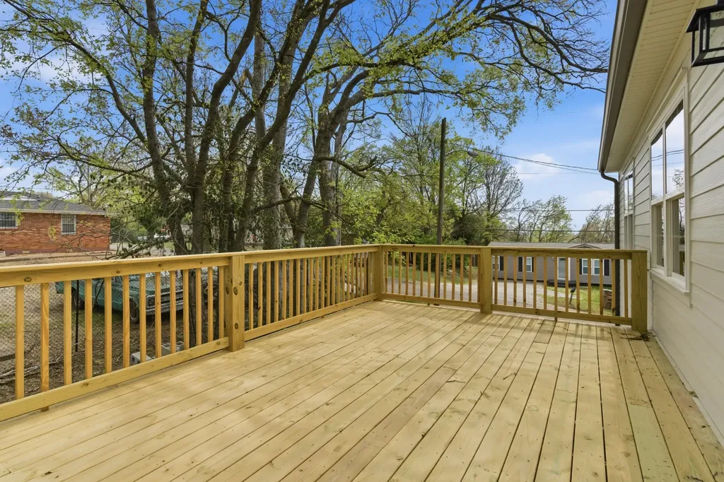 2401 Grover Street Nashville TN 37207