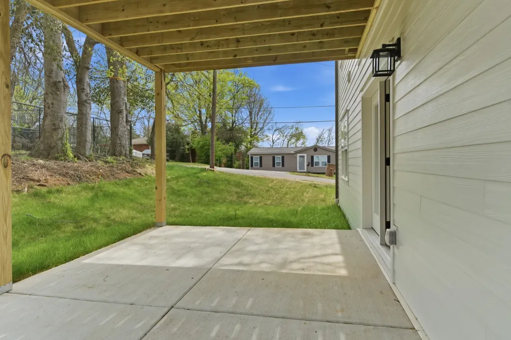 2401 Grover Street Nashville TN 37207