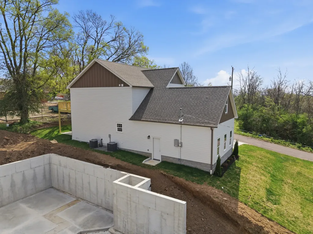 2401 Grover Street Nashville TN 37207