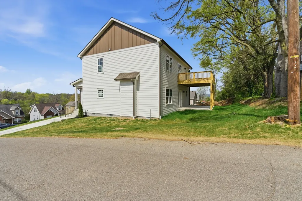 2401 Grover Street Nashville TN 37207