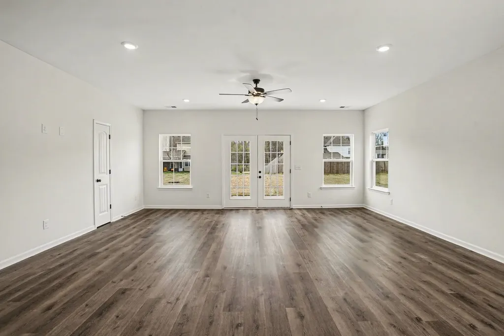 205 Hannah Lee Hill Road La Vergne TN 37086
