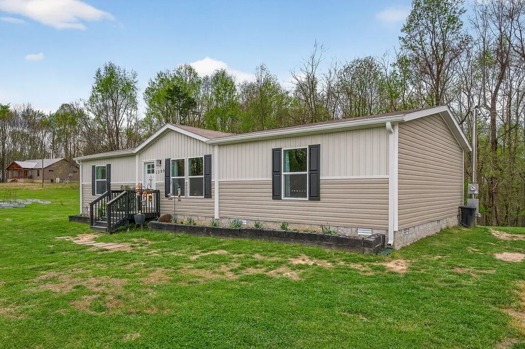 1399 Adamson Branch Road Liberty TN 37095