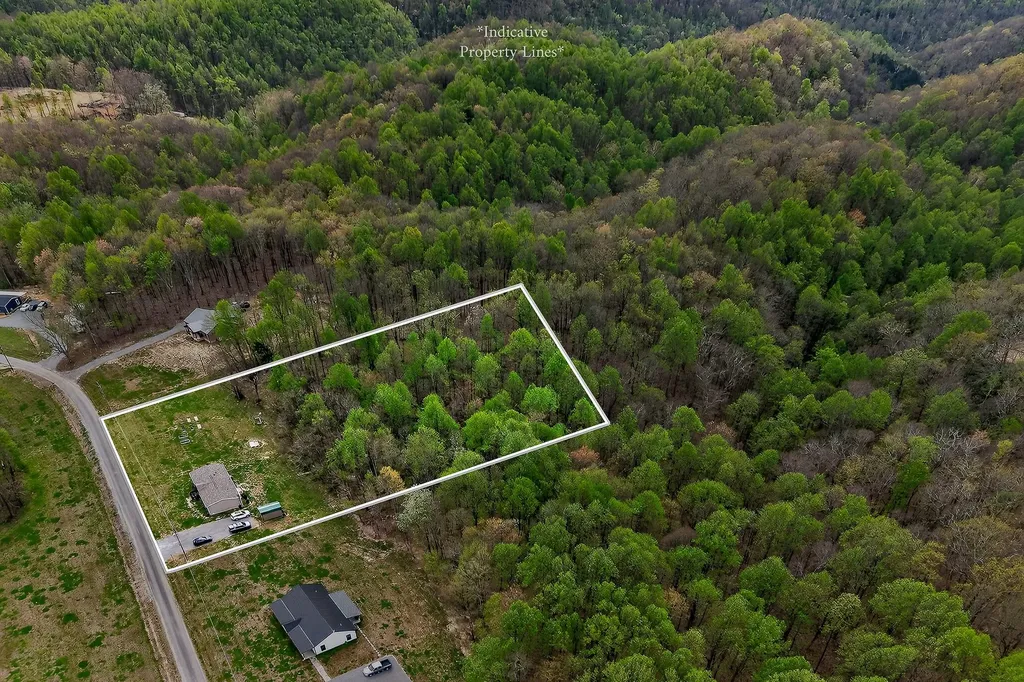 1399 Adamson Branch Road Liberty TN 37095