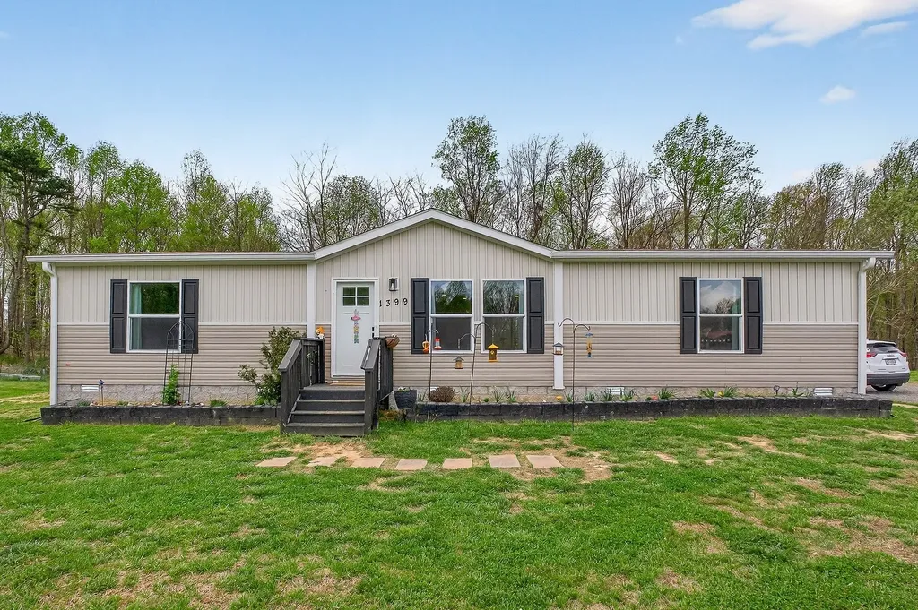 1399 Adamson Branch Road Liberty TN 37095