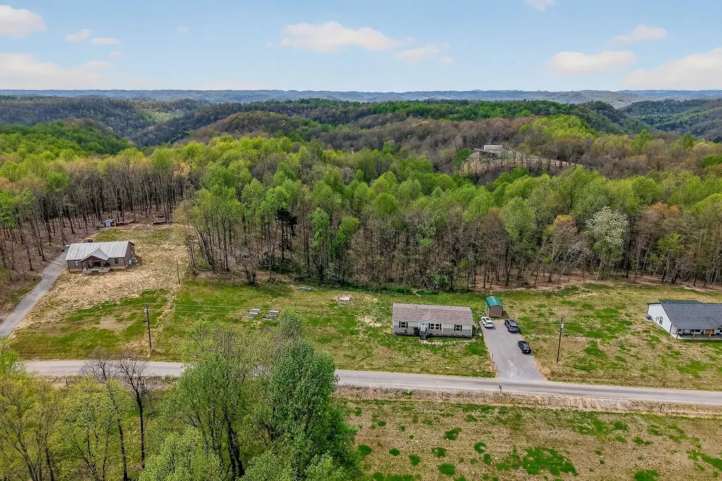1399 Adamson Branch Road Liberty TN 37095