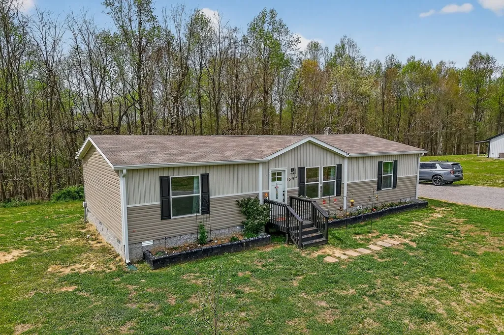 1399 Adamson Branch Road Liberty TN 37095