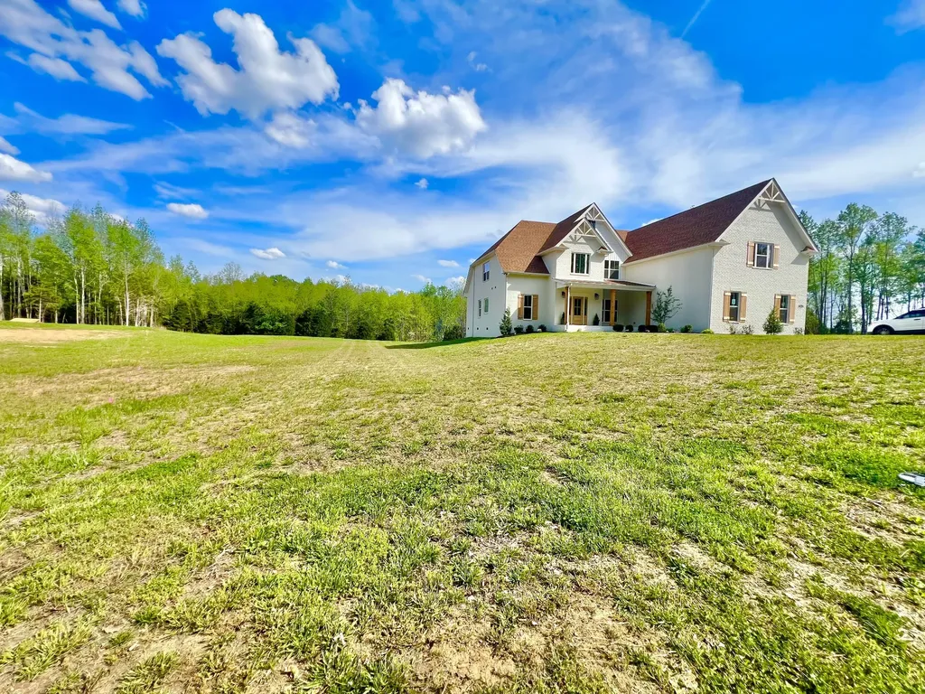 1065 Gholson Road Clarksville TN 37043