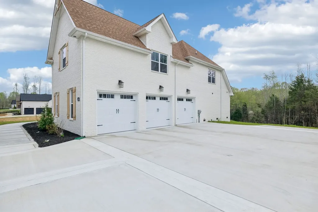 1065 Gholson Road Clarksville TN 37043