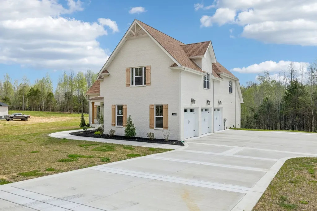 1065 Gholson Road Clarksville TN 37043