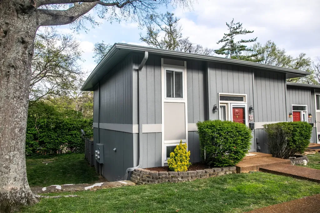 21 Vaughns Gap Road Nashville TN 37205
