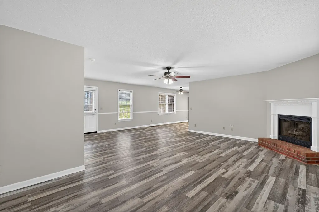 107 Kimberly Drive Columbia TN 38401
