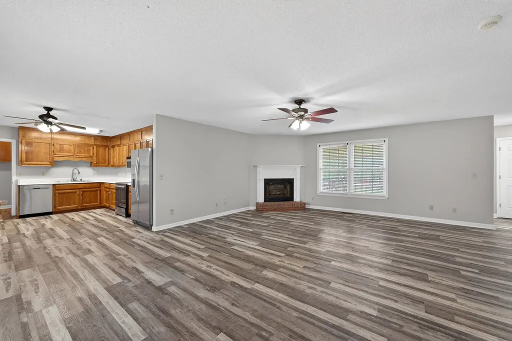 107 Kimberly Drive Columbia TN 38401