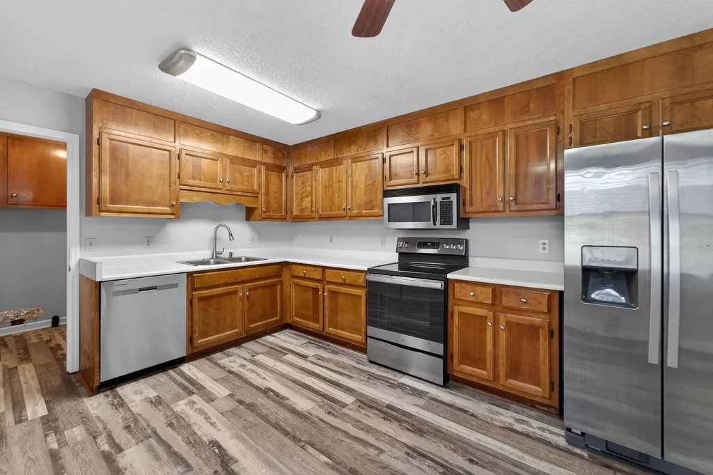 107 Kimberly Drive Columbia TN 38401