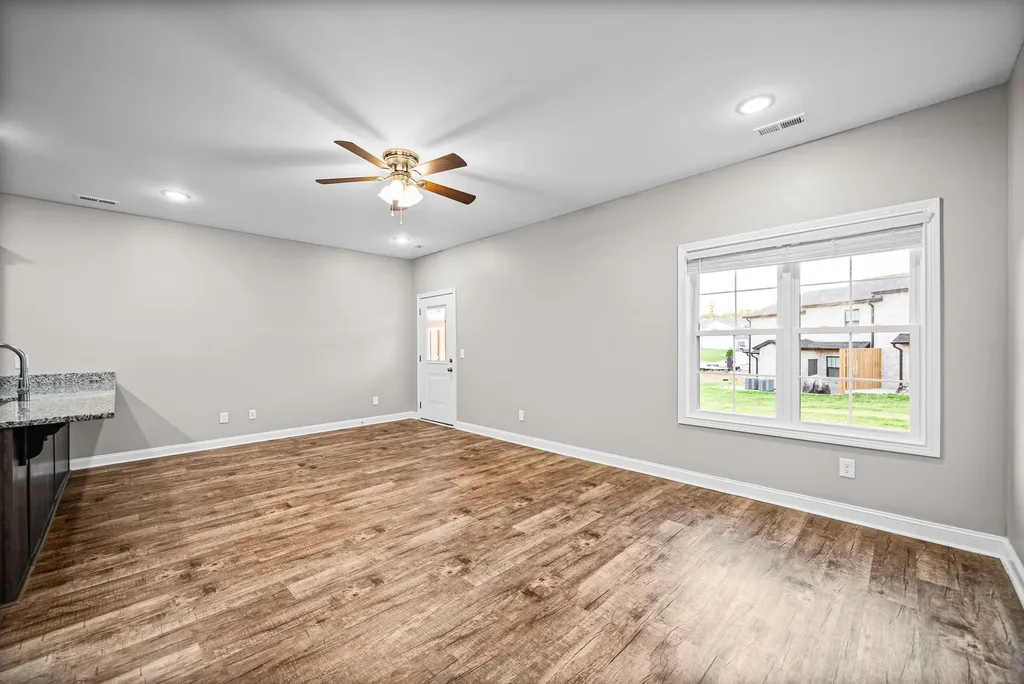 1170 Meadowhill Lane Clarksville TN 37043