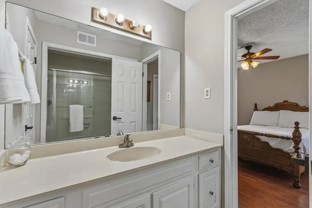 8117 Mistywood Lane Germantown TN 38138
