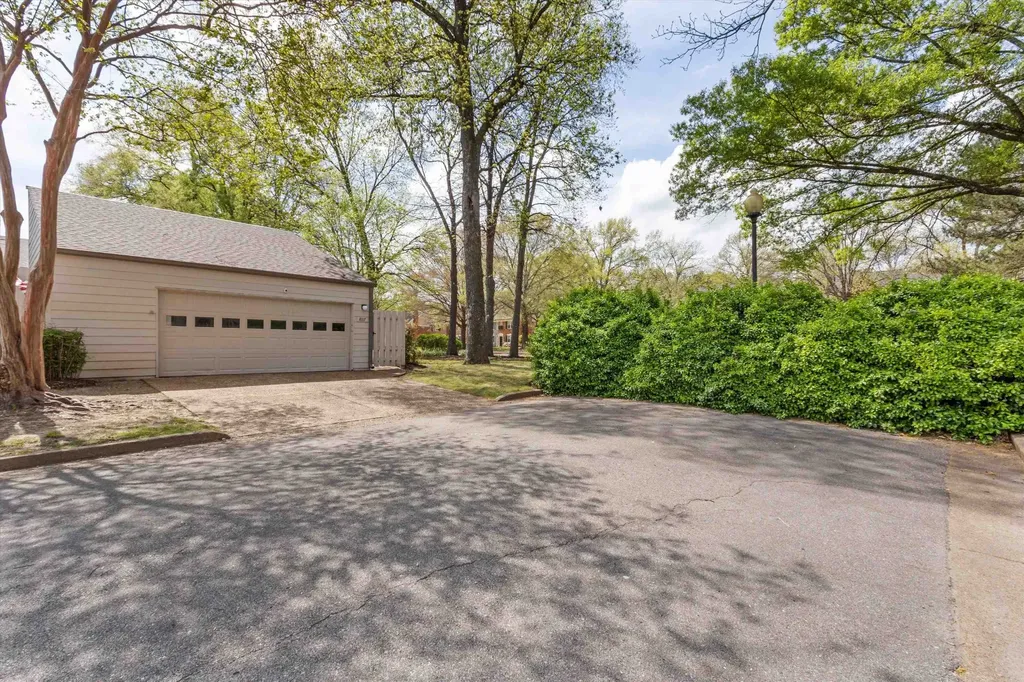 8117 Mistywood Lane Germantown TN 38138