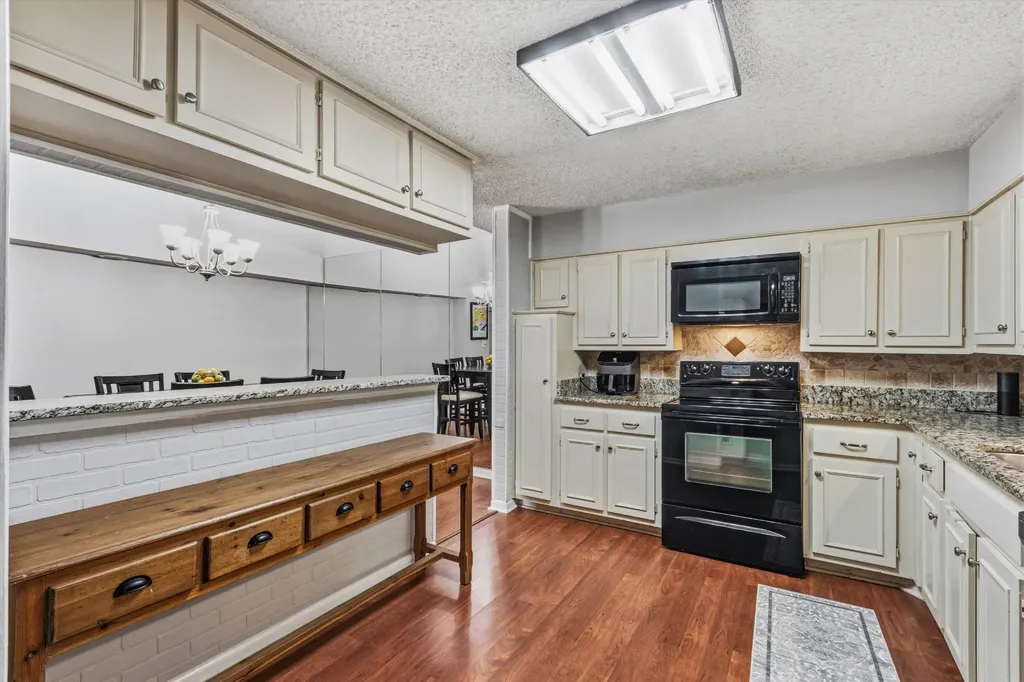 8117 Mistywood Lane Germantown TN 38138