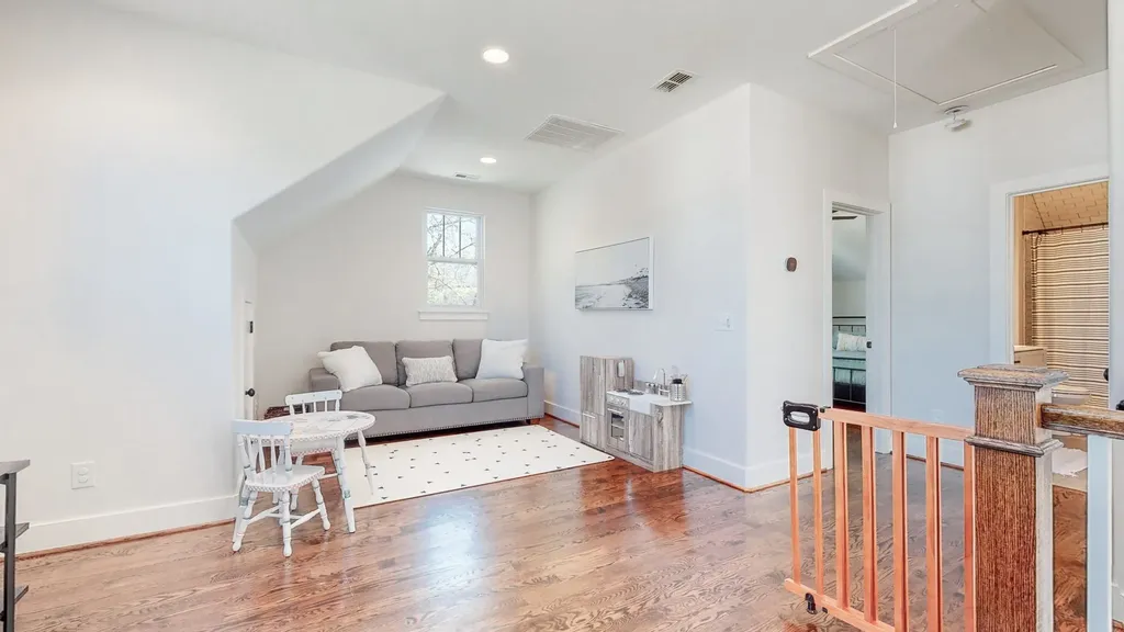 524B E Bend Drive Nashville TN 37209